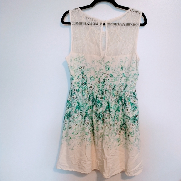 LC Lauren Conrad cream fit and flare dress with green floral pattern and lace de - Picture 6 of 6